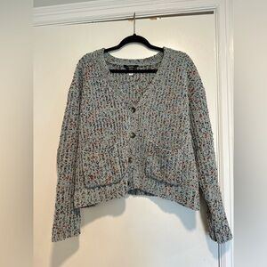 NWOT Women’s Sz:S Blue/ Gray Speckled Super Soft Button Cardigan. Double Pockets